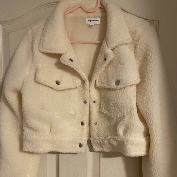 Revolve Superdown Cropped Teddy Jacket Size Small - Picture 3 of 8